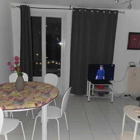 Appartement 3 Pieces Traversant Proche Tous Commerces Plages . Gare Tgv A 15 Minutes A Pieds