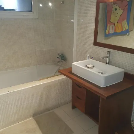 Appartement 3 Pieces Traversant Proche Tous Commerces Plages . Gare Tgv A 15 Minutes A Pieds Apartment *